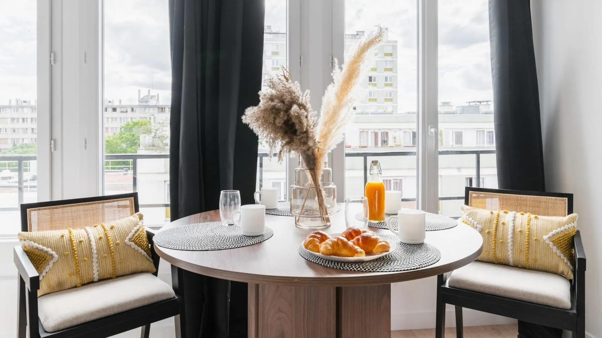 Jolie Studio Loft 35M2 Bien Equipe 4P - Paris 20 Apartment France