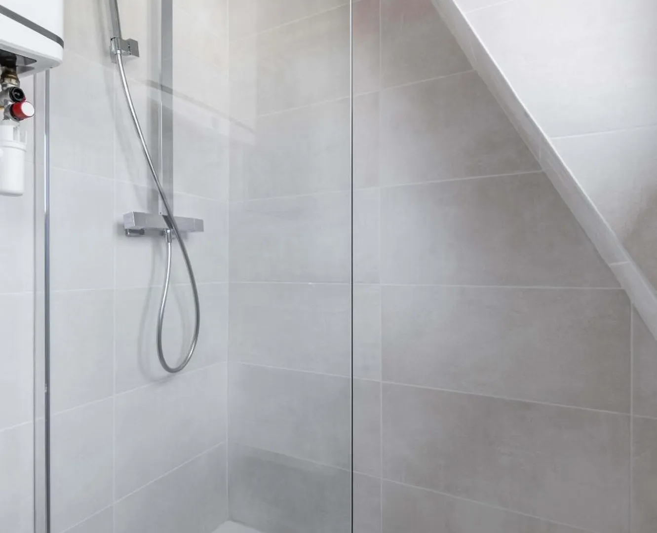 Jolie Studio Loft 35M2 Bien Equipe 4P - Paris 20 Apartment 0*,